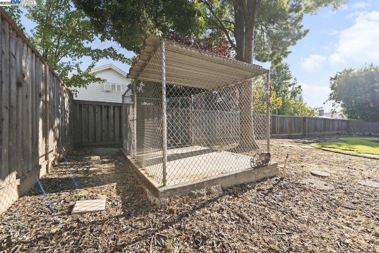 Detail Gallery Image 18 of 47 For 2583 Regent Rd., Livermore,  CA 94550 - 3 Beds | 2 Baths