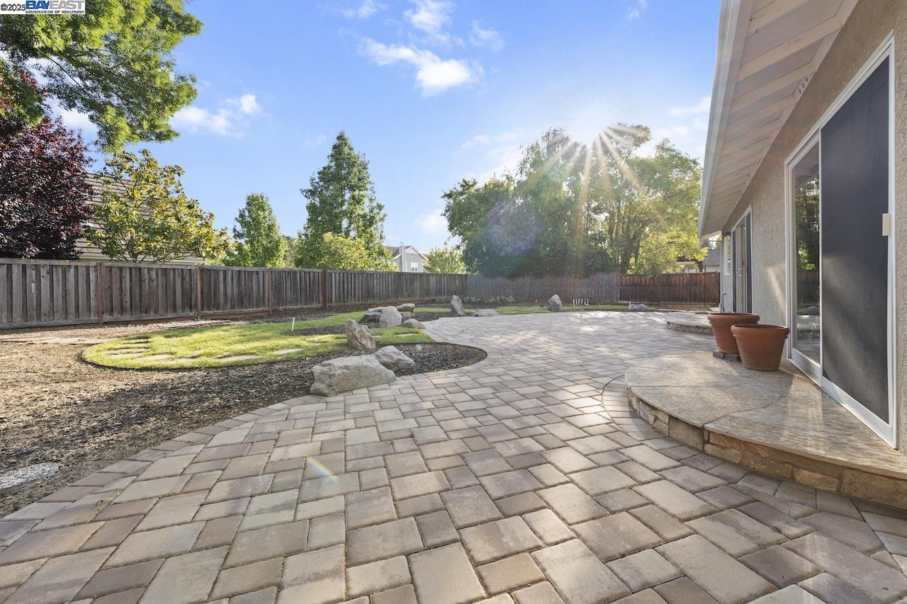 Detail Gallery Image 20 of 47 For 2583 Regent Rd., Livermore,  CA 94550 - 3 Beds | 2 Baths