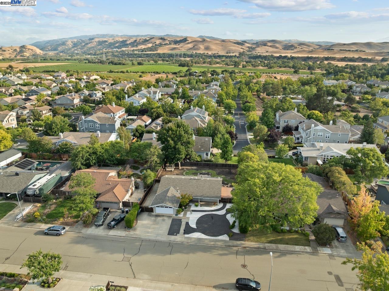 Detail Gallery Image 28 of 47 For 2583 Regent Rd., Livermore,  CA 94550 - 3 Beds | 2 Baths