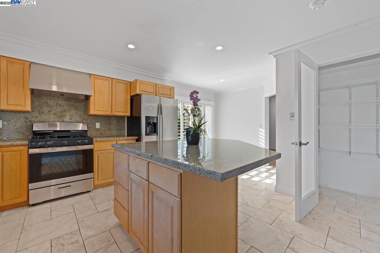 Detail Gallery Image 9 of 47 For 2583 Regent Rd., Livermore,  CA 94550 - 3 Beds | 2 Baths