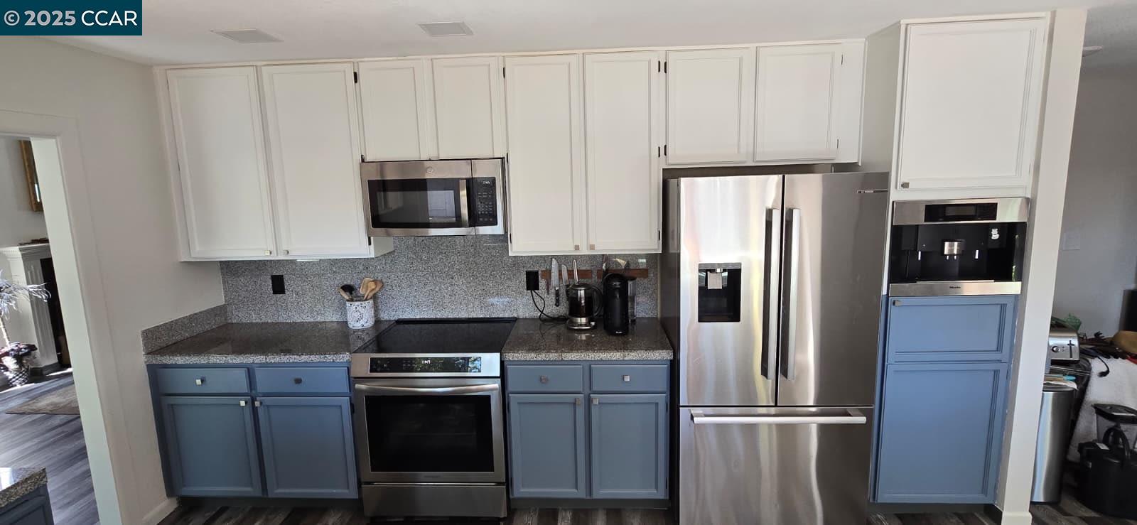 Detail Gallery Image 11 of 34 For 1011 Amanda Cir, Brentwood,  CA 94513-1472 - 4 Beds | 2/1 Baths