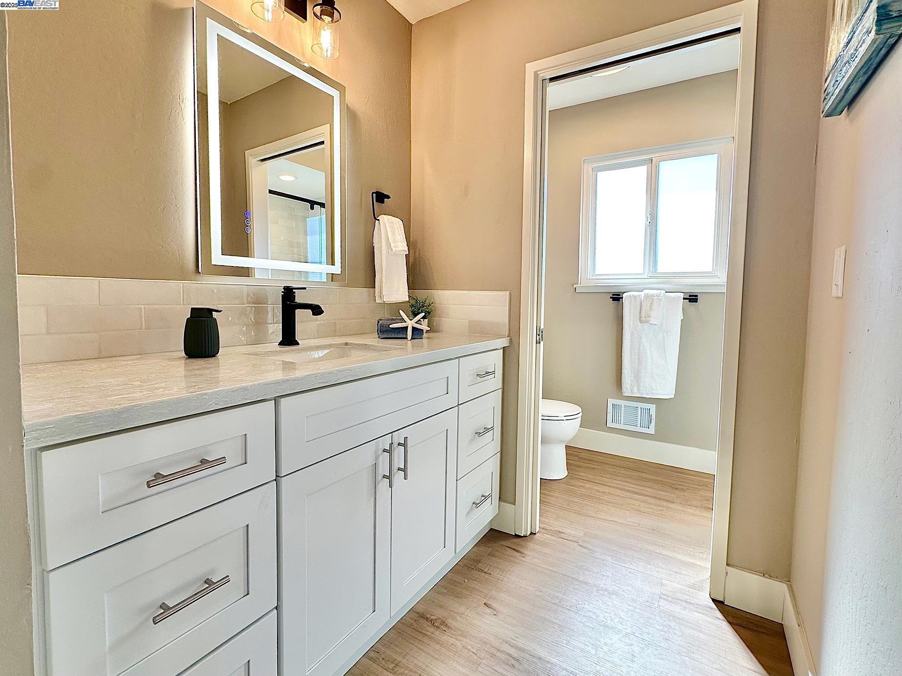 Detail Gallery Image 17 of 28 For 791 via Del Sol, Livermore,  CA 94550 - 4 Beds | 2 Baths