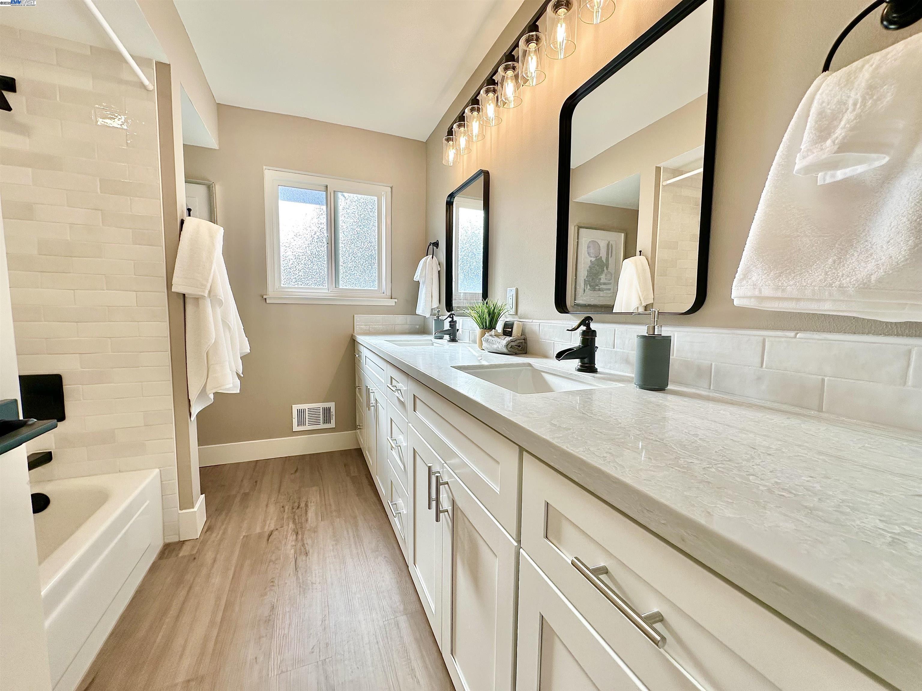 Detail Gallery Image 19 of 28 For 791 via Del Sol, Livermore,  CA 94550 - 4 Beds | 2 Baths
