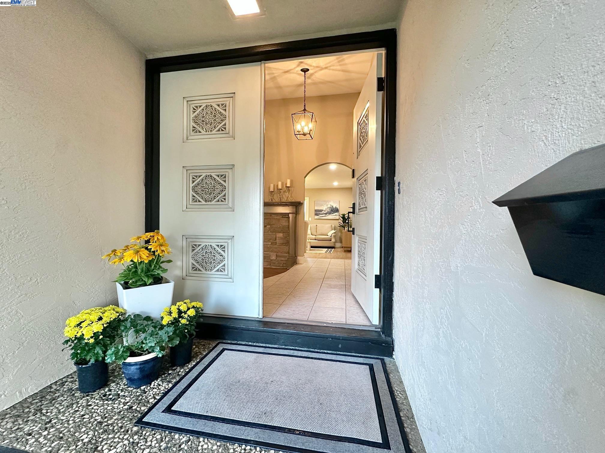Detail Gallery Image 4 of 28 For 791 via Del Sol, Livermore,  CA 94550 - 4 Beds | 2 Baths