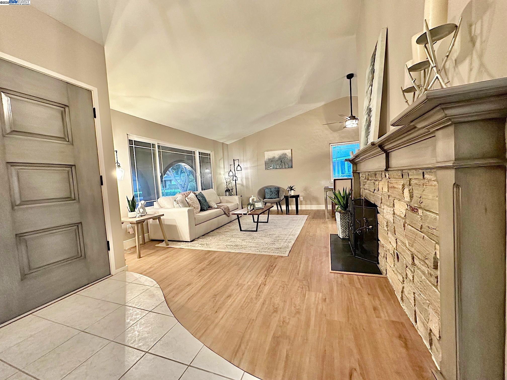 Detail Gallery Image 5 of 28 For 791 via Del Sol, Livermore,  CA 94550 - 4 Beds | 2 Baths