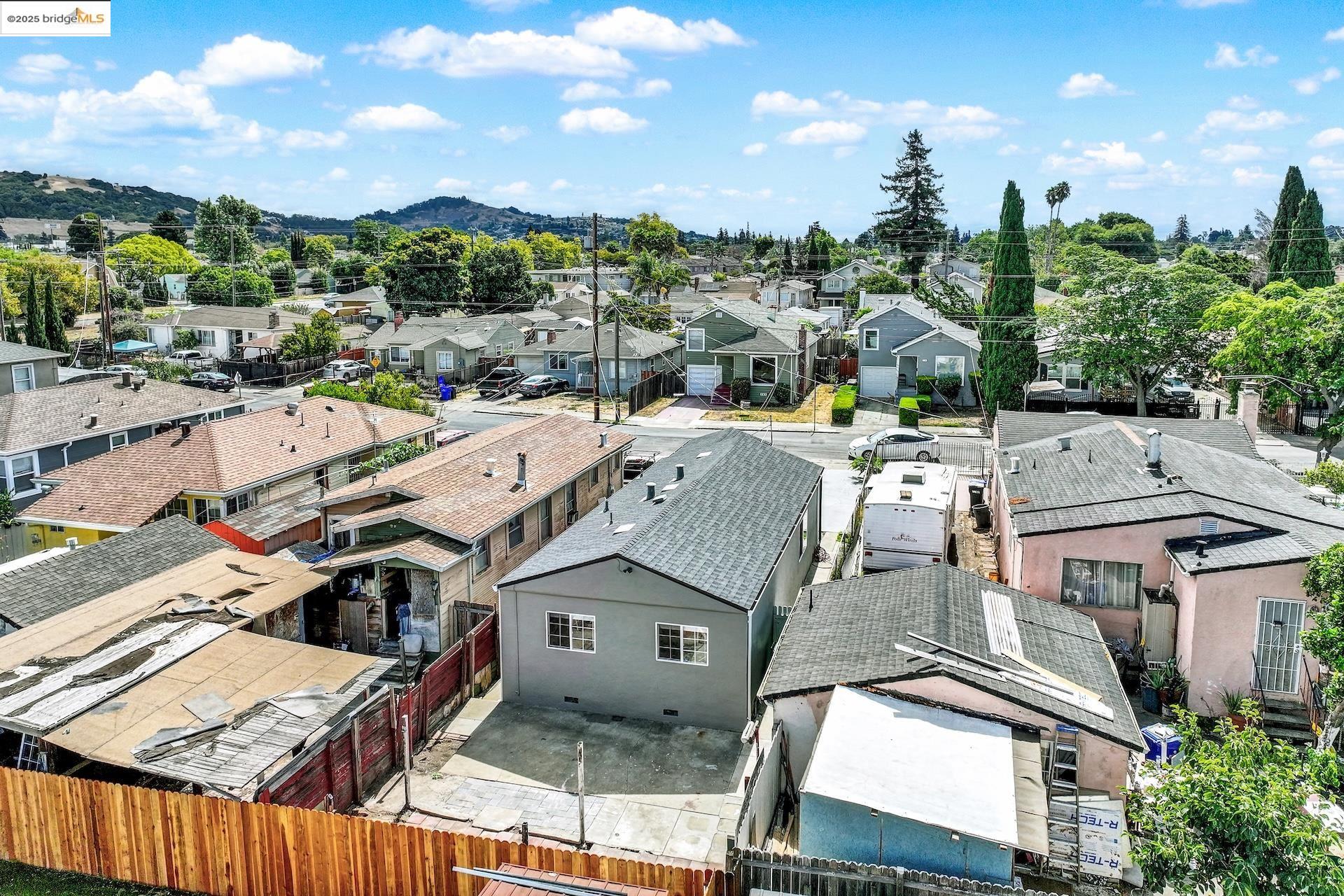 Detail Gallery Image 36 of 37 For 2125 102nd Ave, Oakland,  CA 94603 - 2 Beds | 1 Baths