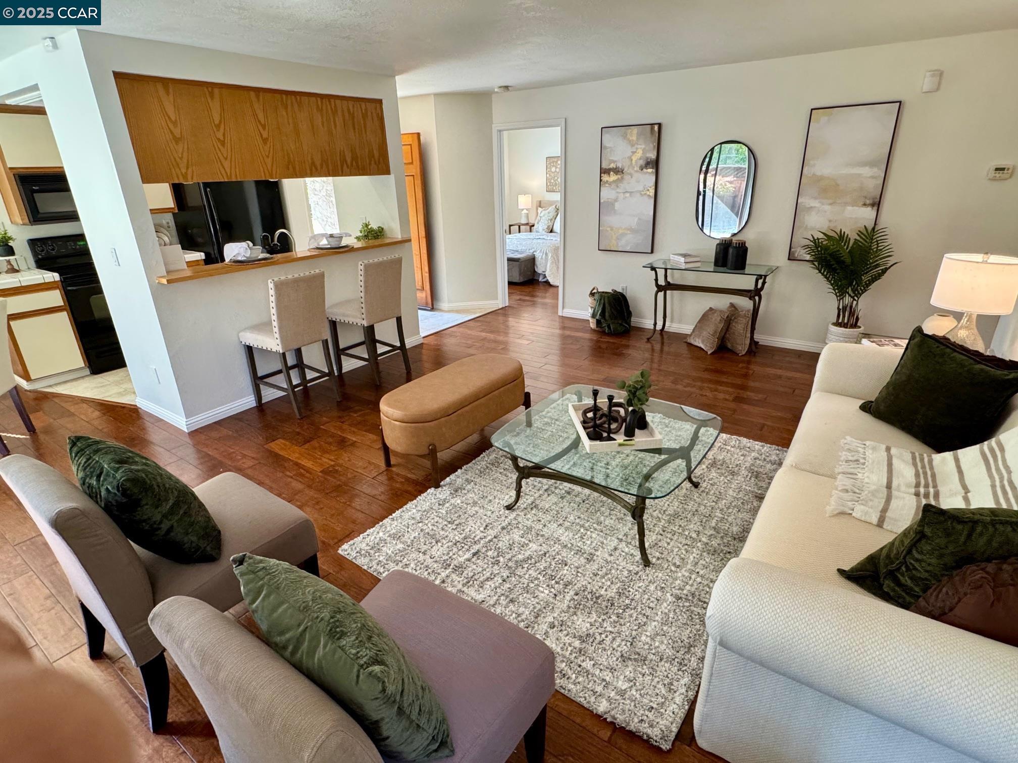 Photo #5: 41111547 Listing 