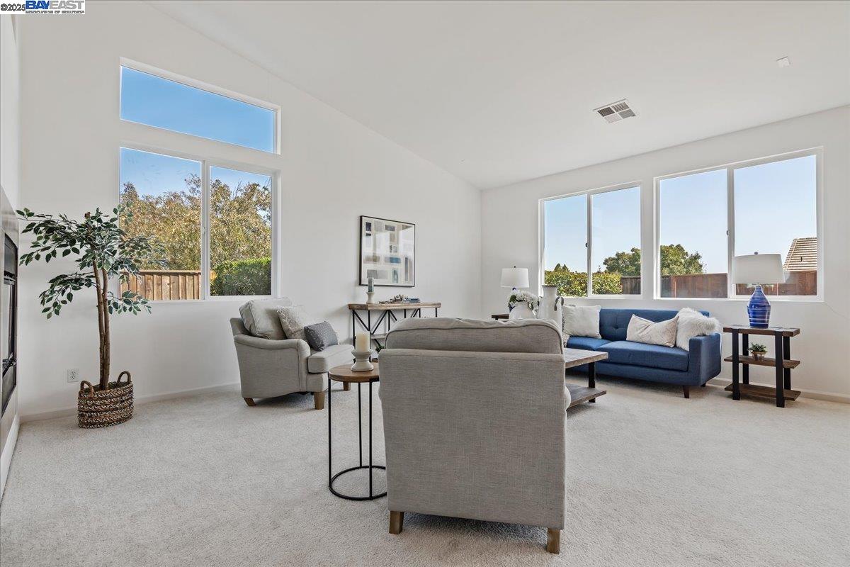 Detail Gallery Image 11 of 42 For 3537 Mallard Way, Antioch,  CA 94509 - 4 Beds | 3/1 Baths