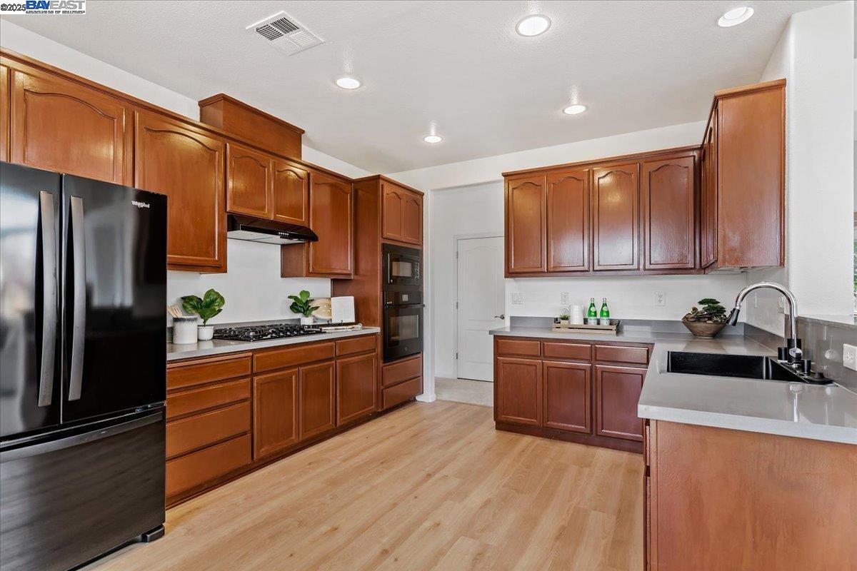 Detail Gallery Image 18 of 42 For 3537 Mallard Way, Antioch,  CA 94509 - 4 Beds | 3/1 Baths