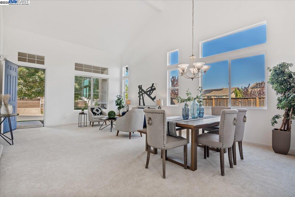 Detail Gallery Image 5 of 42 For 3537 Mallard Way, Antioch,  CA 94509 - 4 Beds | 3/1 Baths