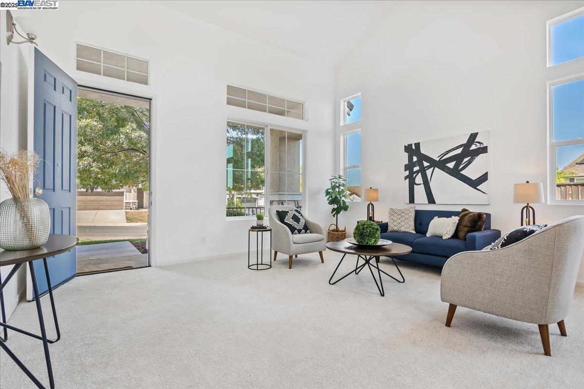 Detail Gallery Image 6 of 42 For 3537 Mallard Way, Antioch,  CA 94509 - 4 Beds | 3/1 Baths