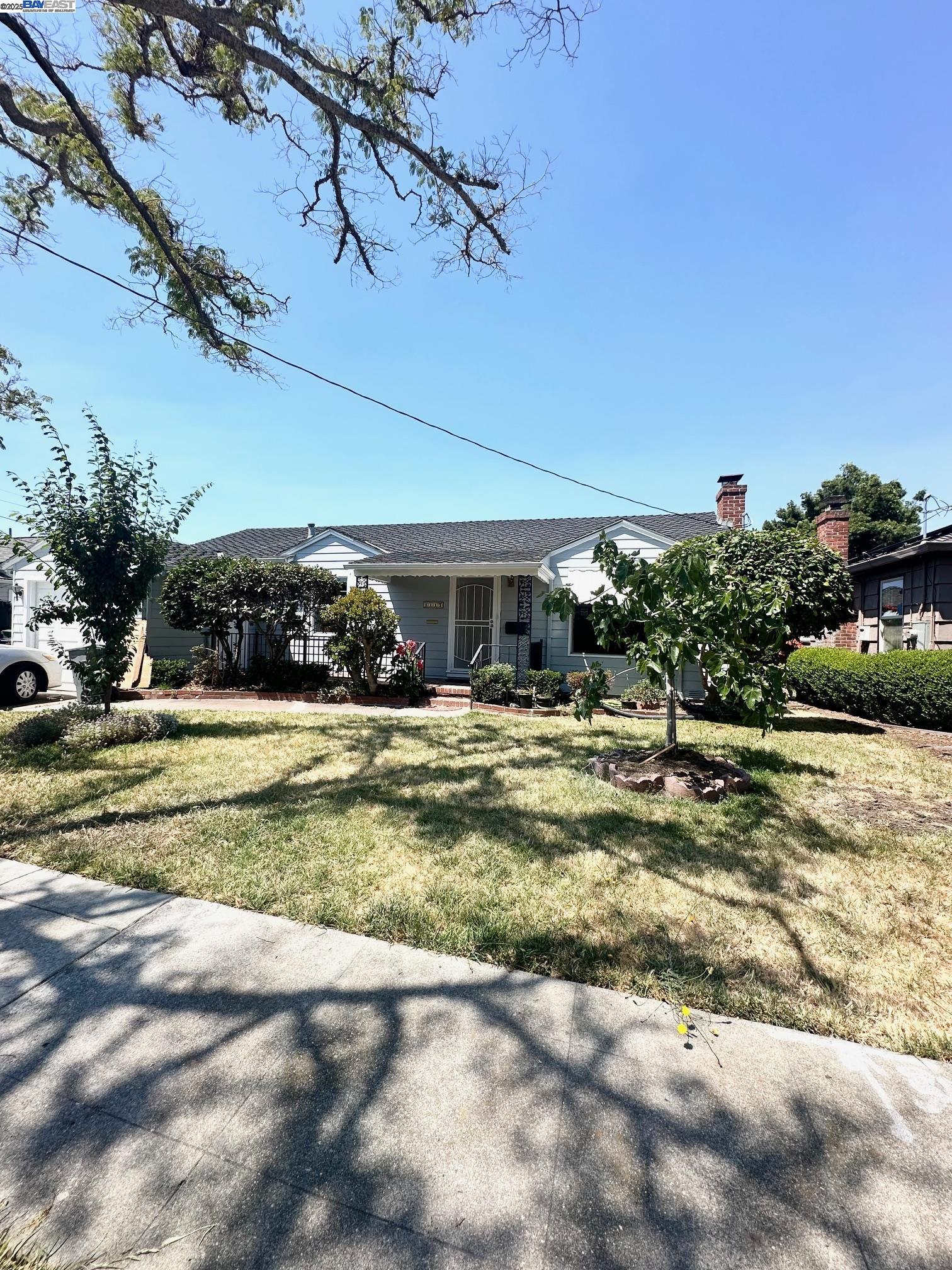 2117 Thomas ave