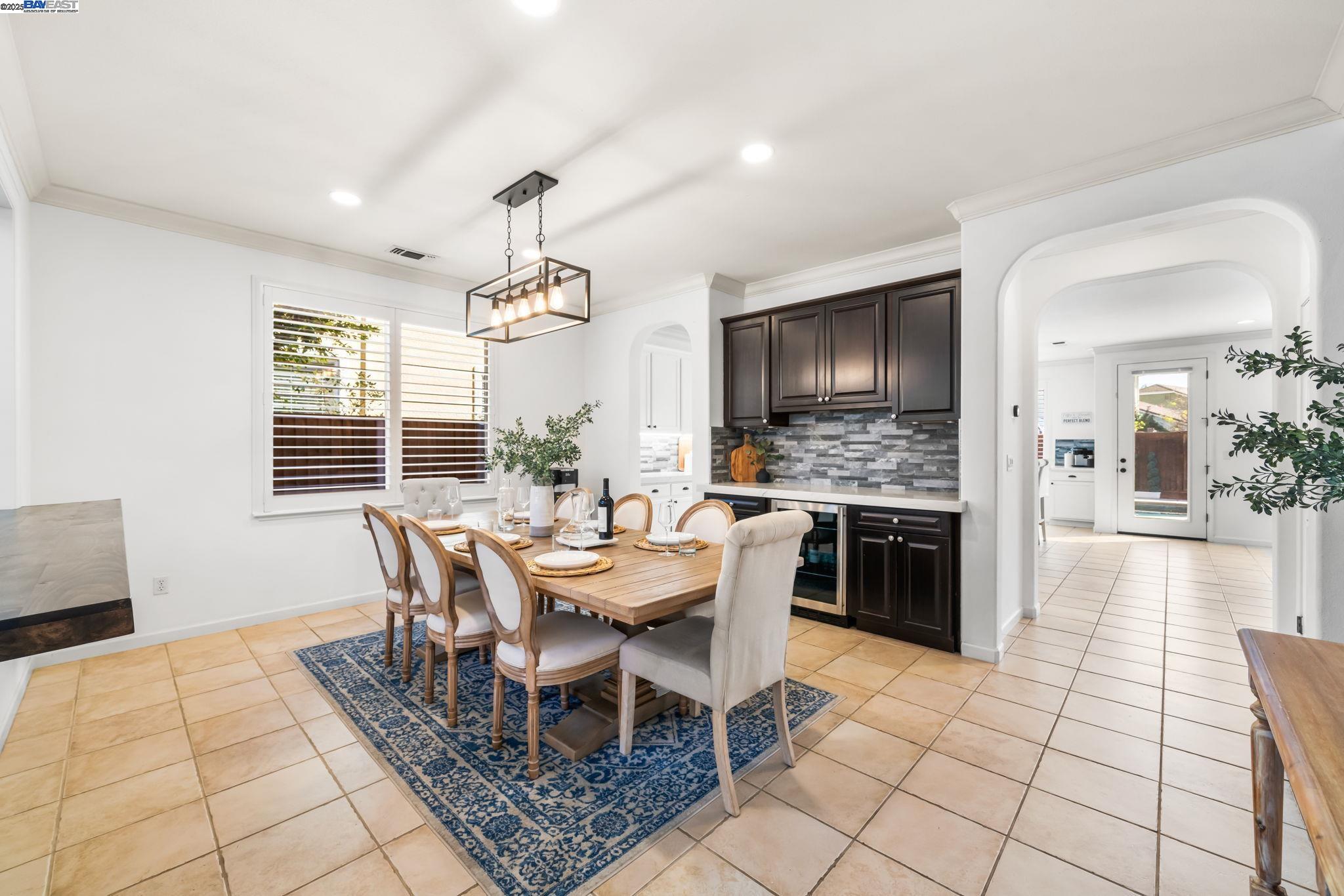 Detail Gallery Image 6 of 59 For 3638 Otter Brook Loop, Discovery Bay,  CA 94505 - 4 Beds | 3 Baths