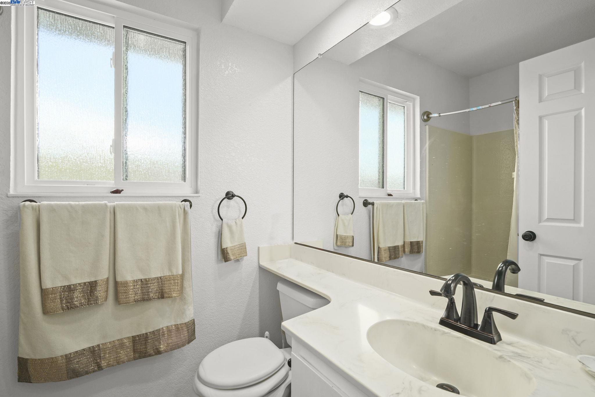Photo #12: 41111556 Listing: Photo #12