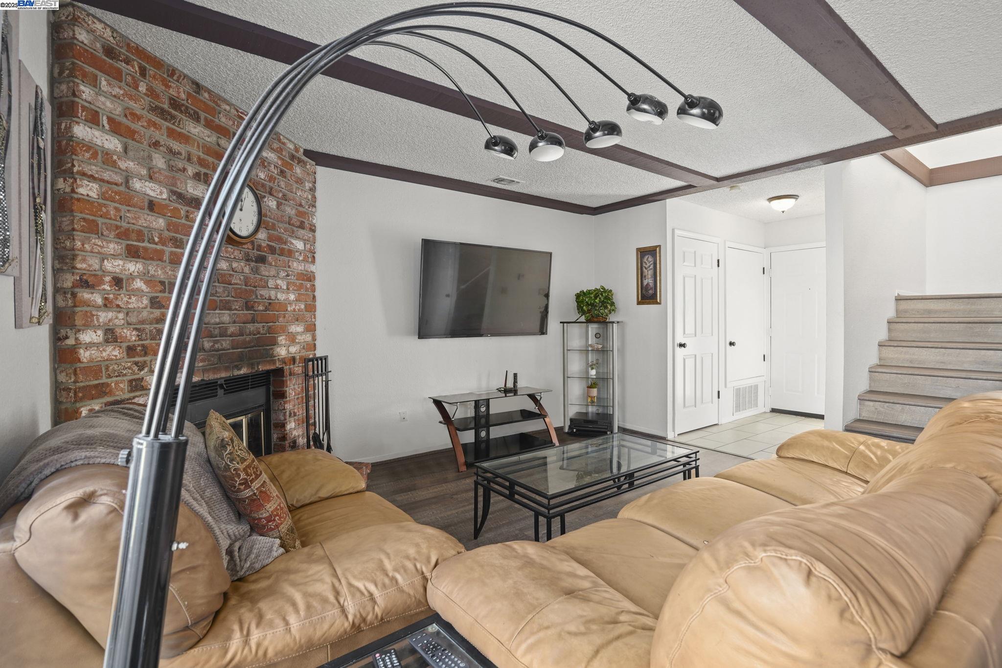 Photo #4: 41111556 Listing 