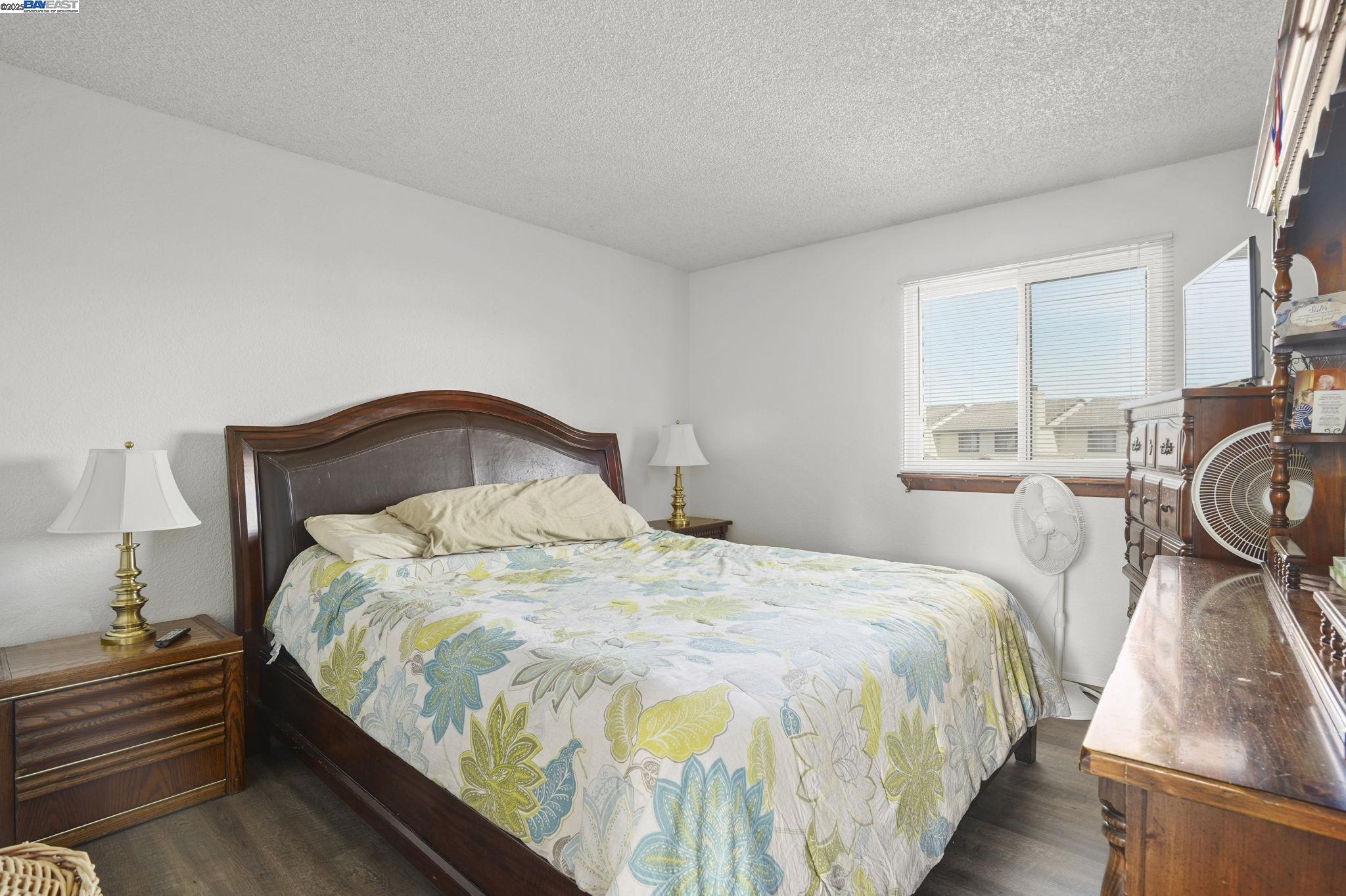 Photo #10: 41111556 Listing: Photo #10