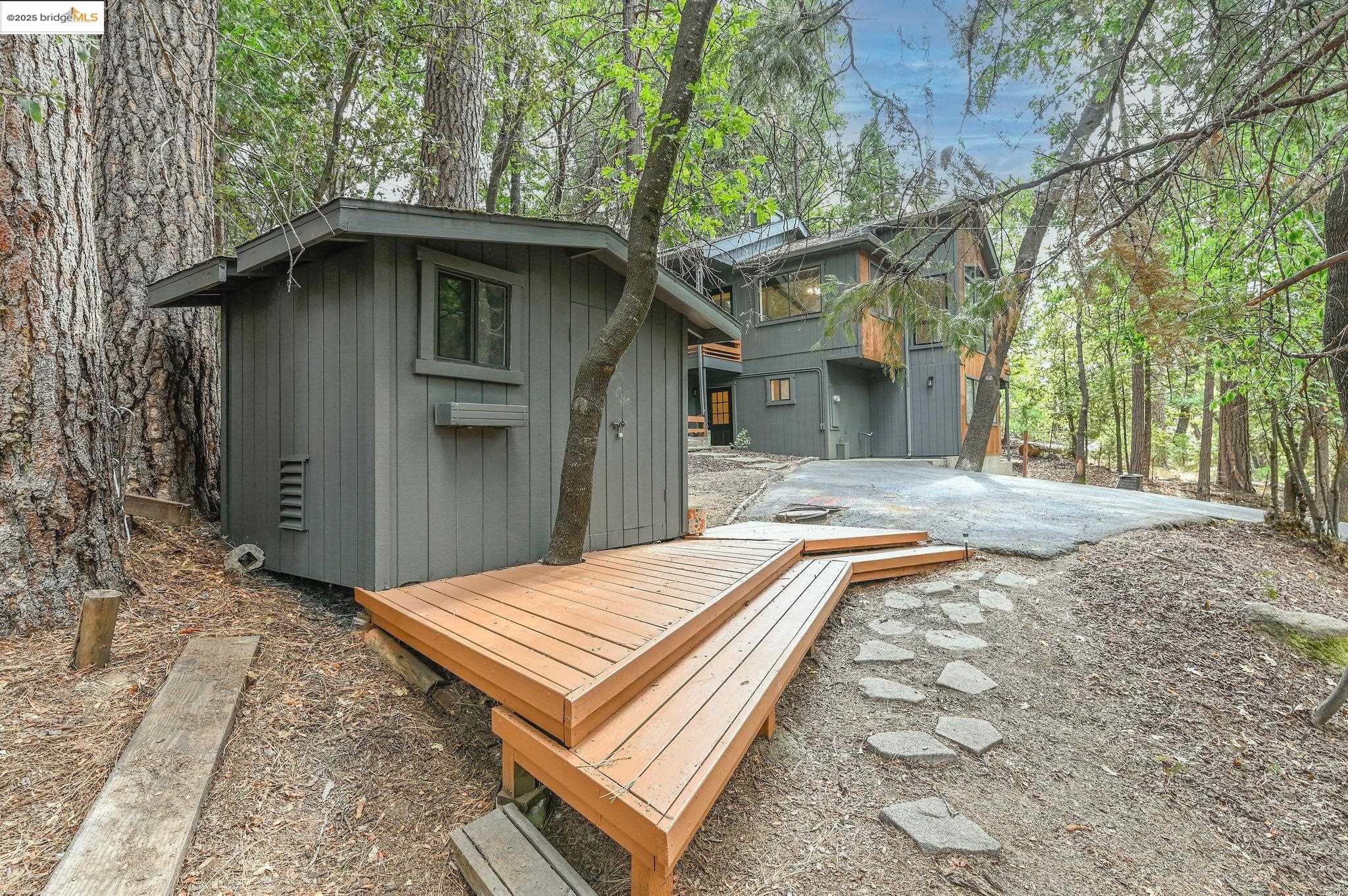 Detail Gallery Image 11 of 60 For 22532 Longeway, Sonora,  CA 95370 - 3 Beds | 2 Baths