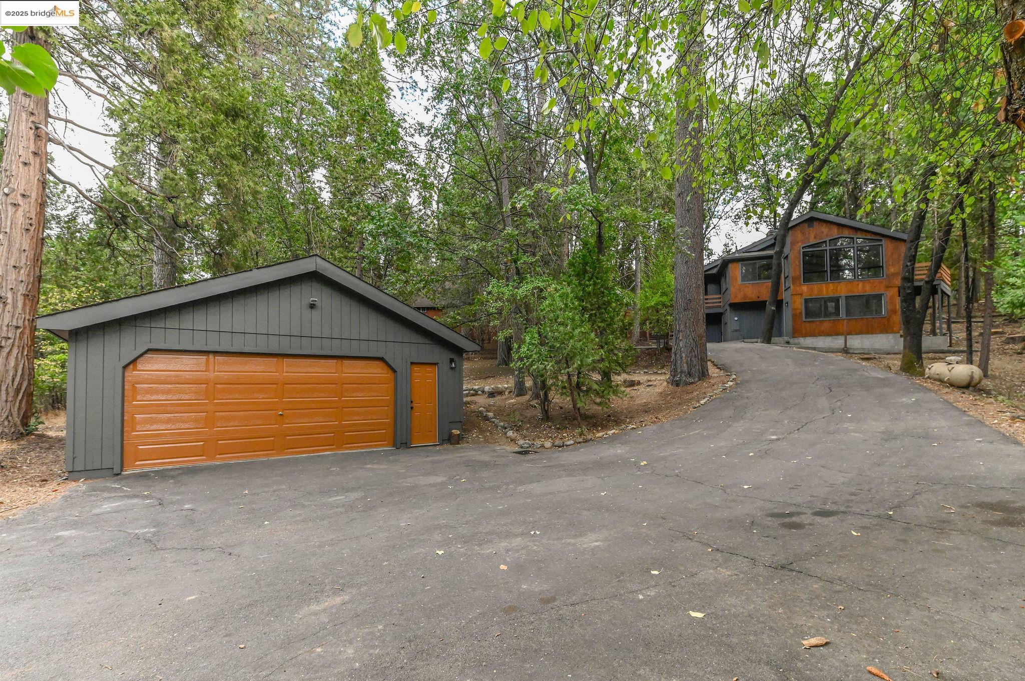 Detail Gallery Image 12 of 60 For 22532 Longeway, Sonora,  CA 95370 - 3 Beds | 2 Baths