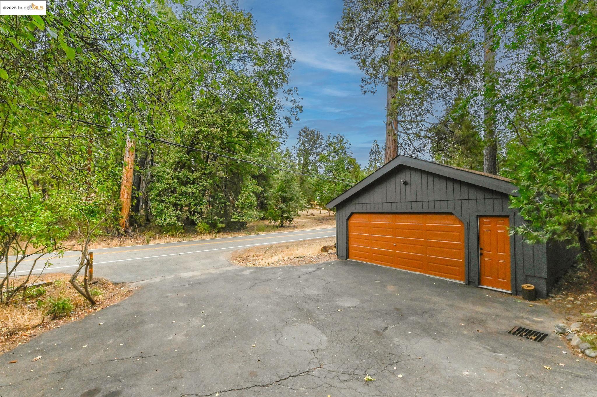 Detail Gallery Image 13 of 60 For 22532 Longeway, Sonora,  CA 95370 - 3 Beds | 2 Baths