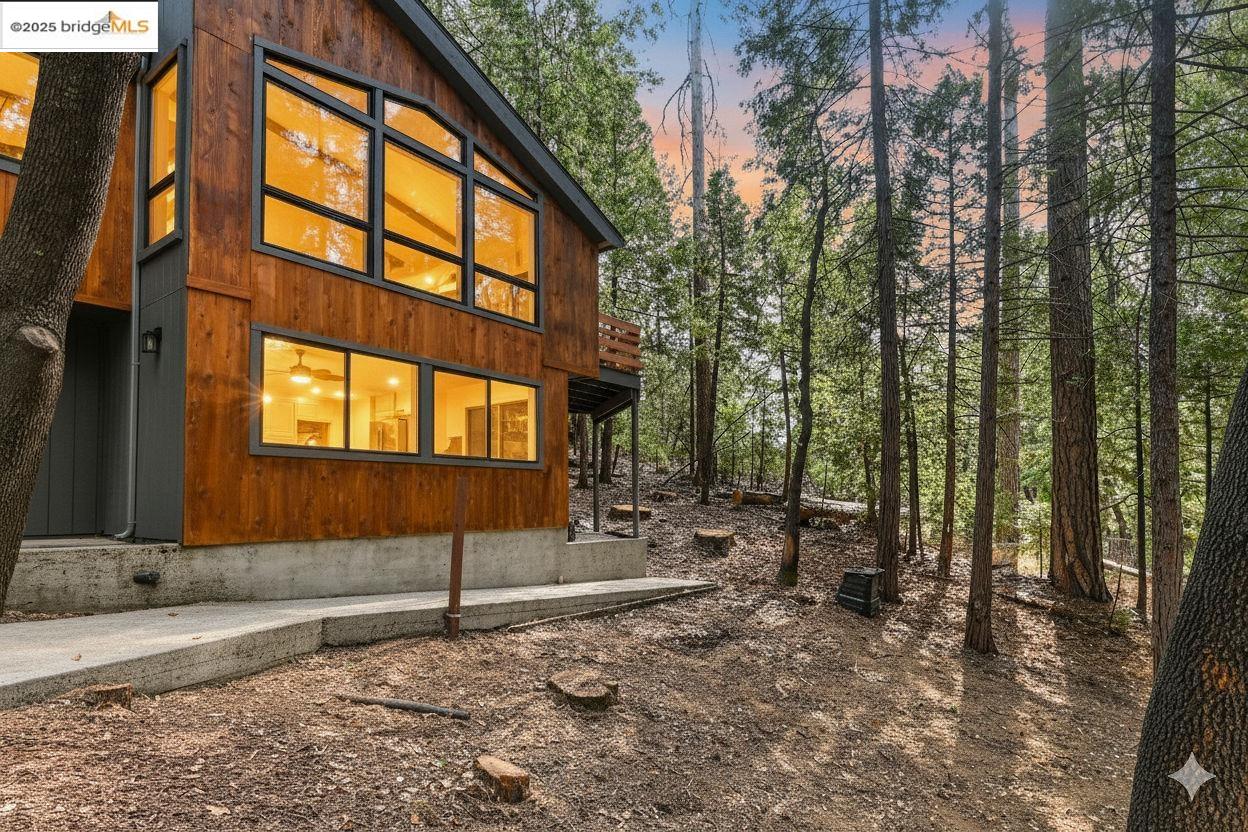 Detail Gallery Image 4 of 60 For 22532 Longeway, Sonora,  CA 95370 - 3 Beds | 2 Baths
