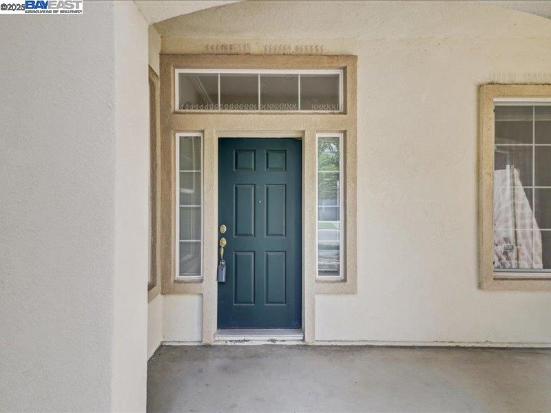 Detail Gallery Image 2 of 30 For Arlington Dr, Rio Vista,  CA 94571 - 3 Beds | 3 Baths