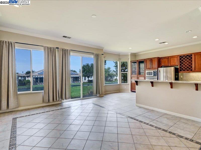 Detail Gallery Image 9 of 30 For Arlington Dr, Rio Vista,  CA 94571 - 3 Beds | 3 Baths