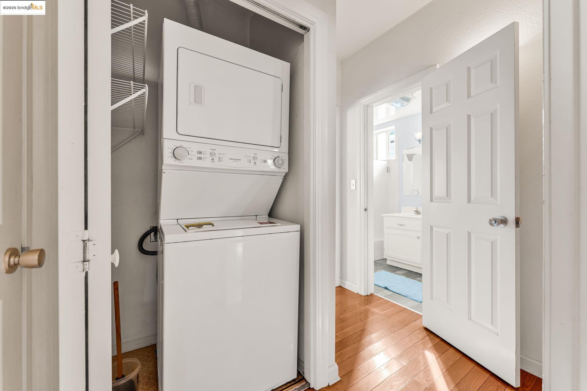 Detail Gallery Image 25 of 45 For 595 22nd St, Oakland,  CA 94612 - 2 Beds | 2 Baths