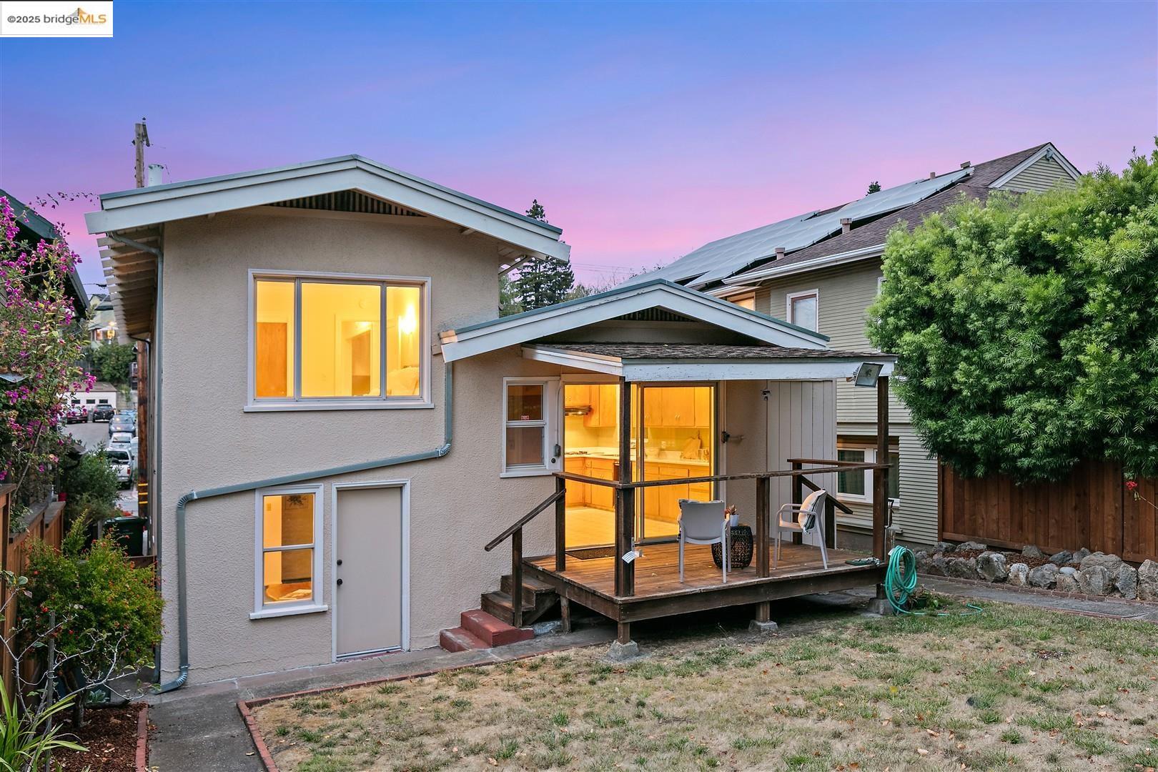 Detail Gallery Image 14 of 31 For 1716 Jaynes St, Berkeley,  CA 94703 - 2 Beds | 1/1 Baths