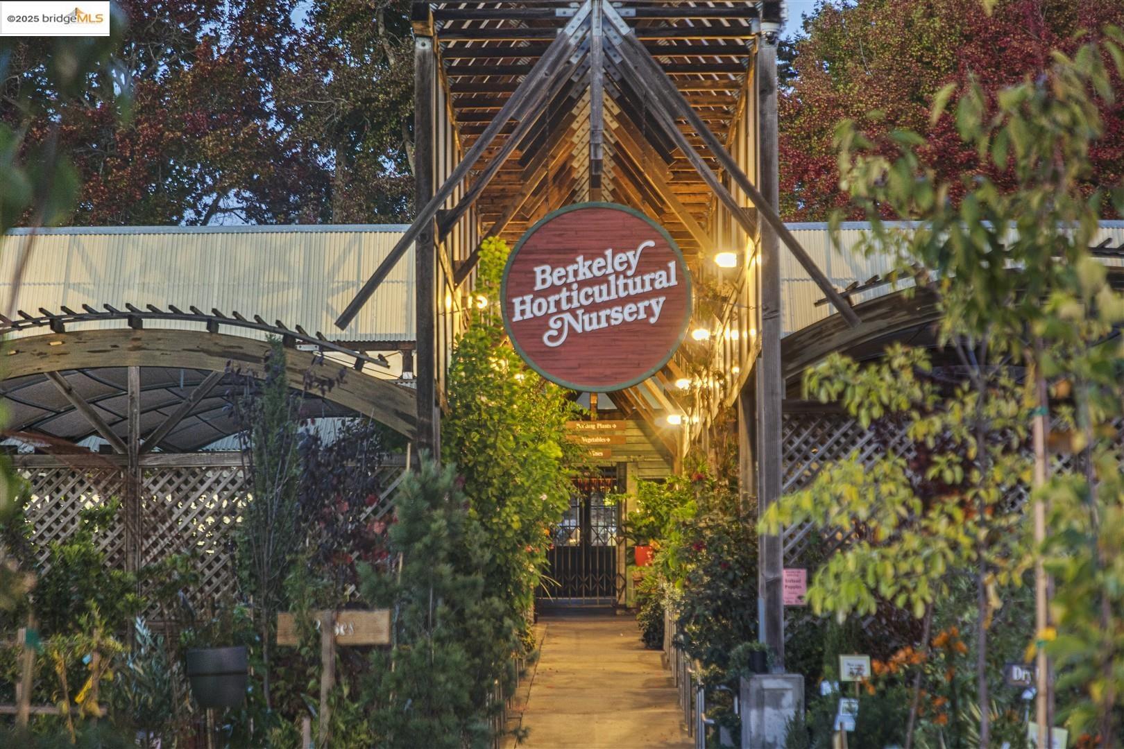Detail Gallery Image 28 of 31 For 1716 Jaynes St, Berkeley,  CA 94703 - 2 Beds | 1/1 Baths