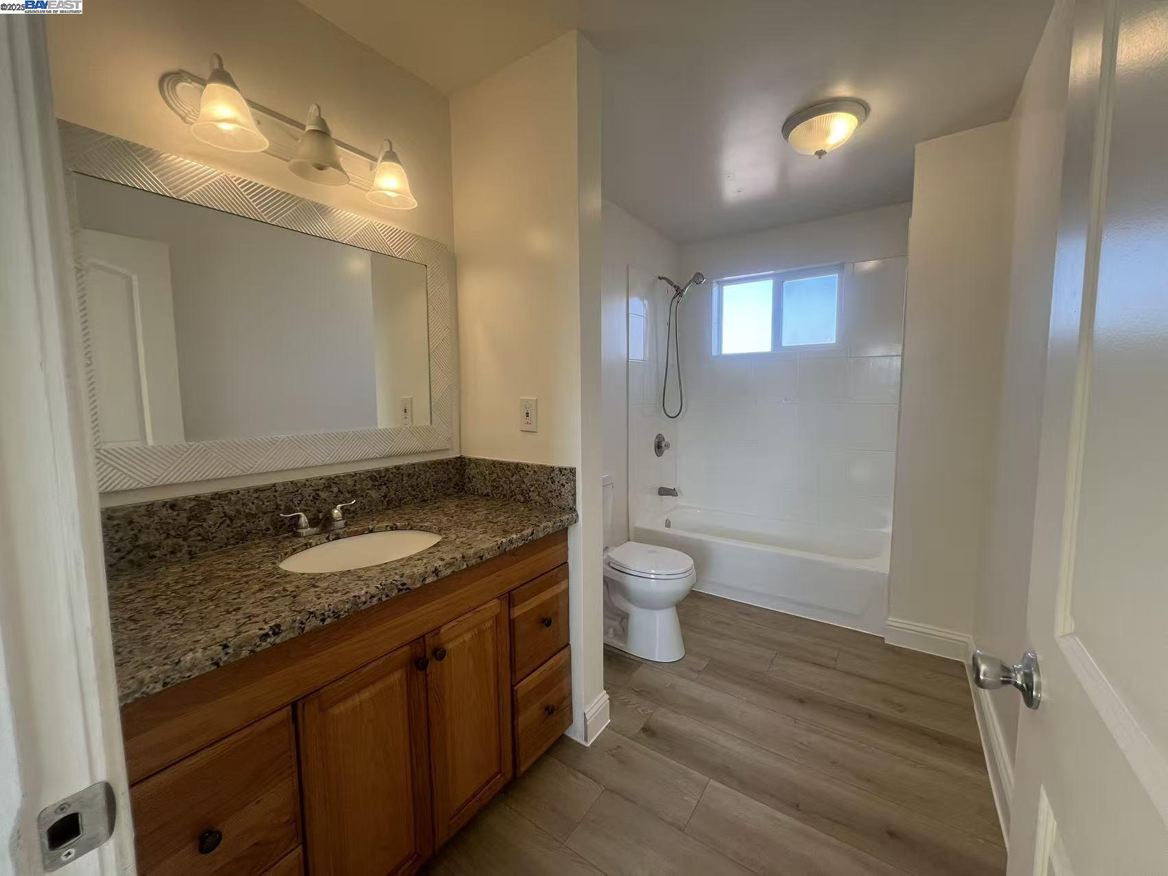Detail Gallery Image 20 of 26 For 505 Nevin Ave, Richmond,  CA 94801 - 4 Beds | 2/1 Baths