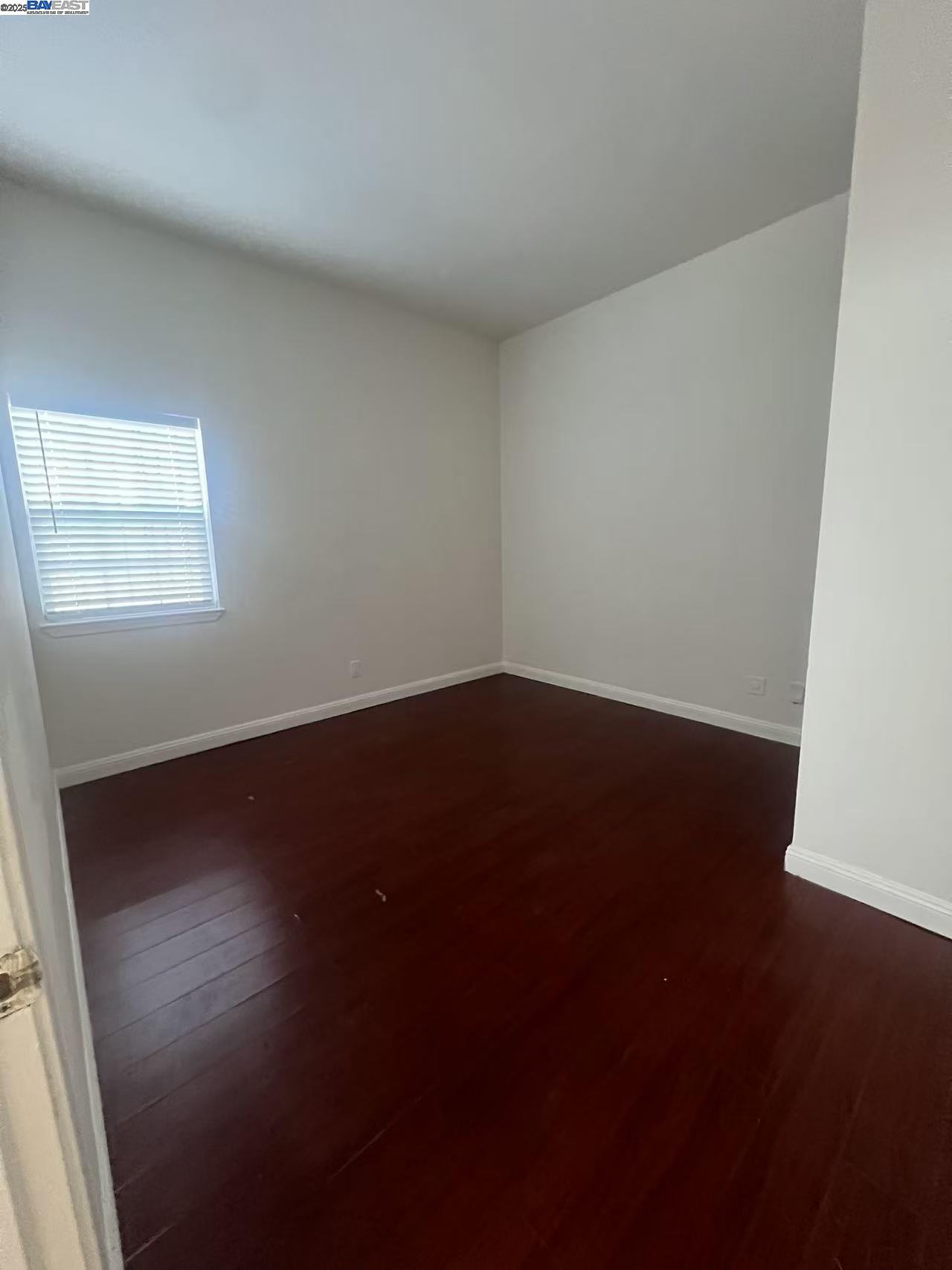Detail Gallery Image 23 of 26 For 505 Nevin Ave, Richmond,  CA 94801 - 4 Beds | 2/1 Baths