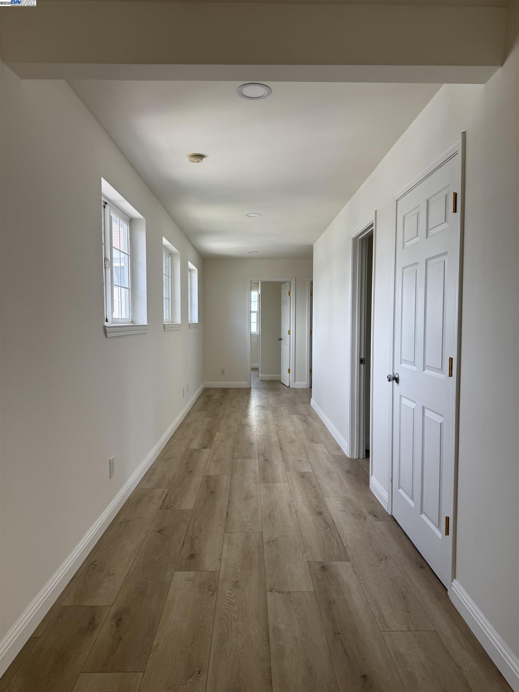 Detail Gallery Image 10 of 26 For 505 Nevin Ave, Richmond,  CA 94801 - 4 Beds | 2/1 Baths