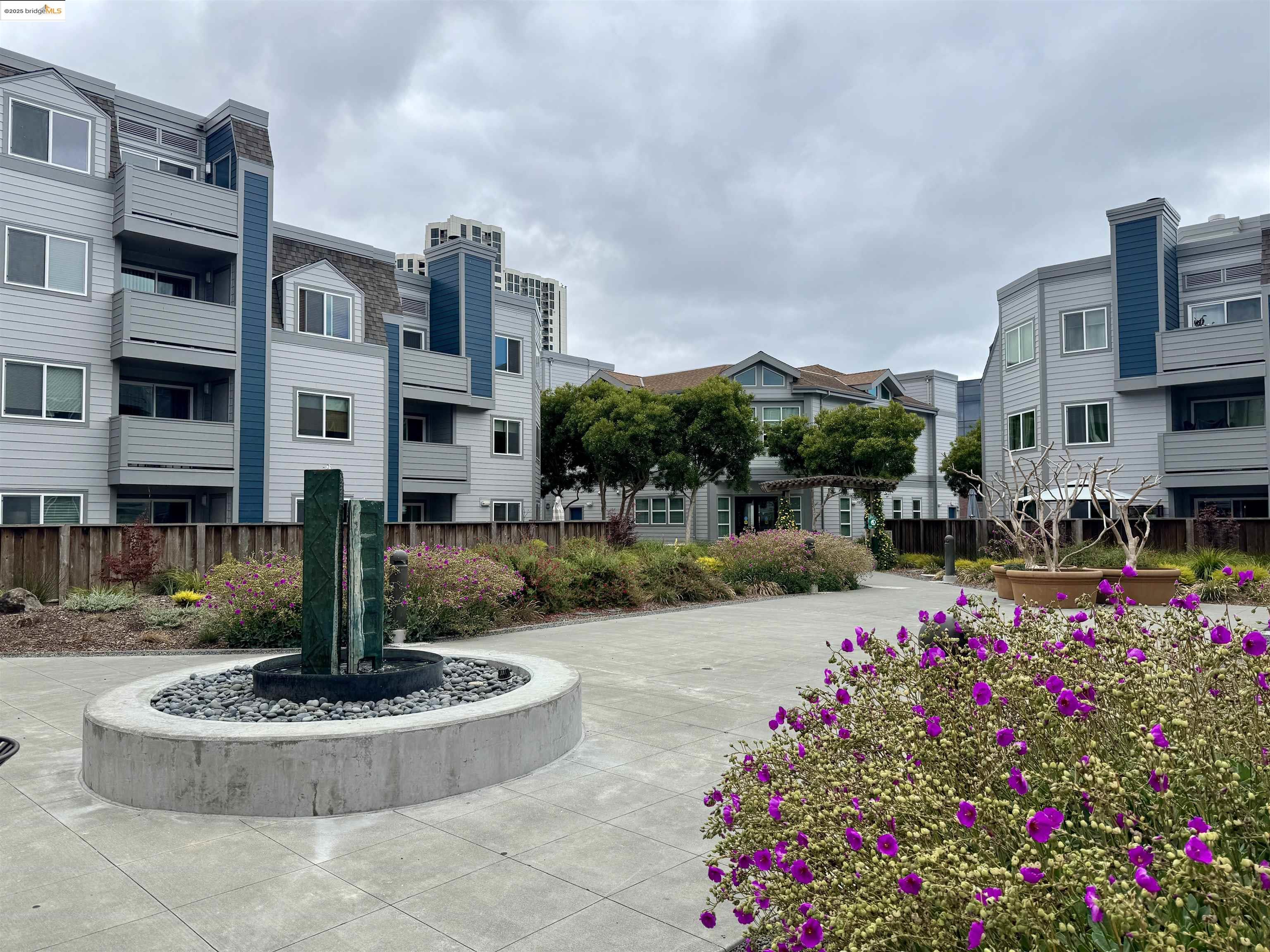 Detail Gallery Image 18 of 28 For 6400 Christie Ave, Emeryville,  CA 94608 - 1 Beds | 1 Baths