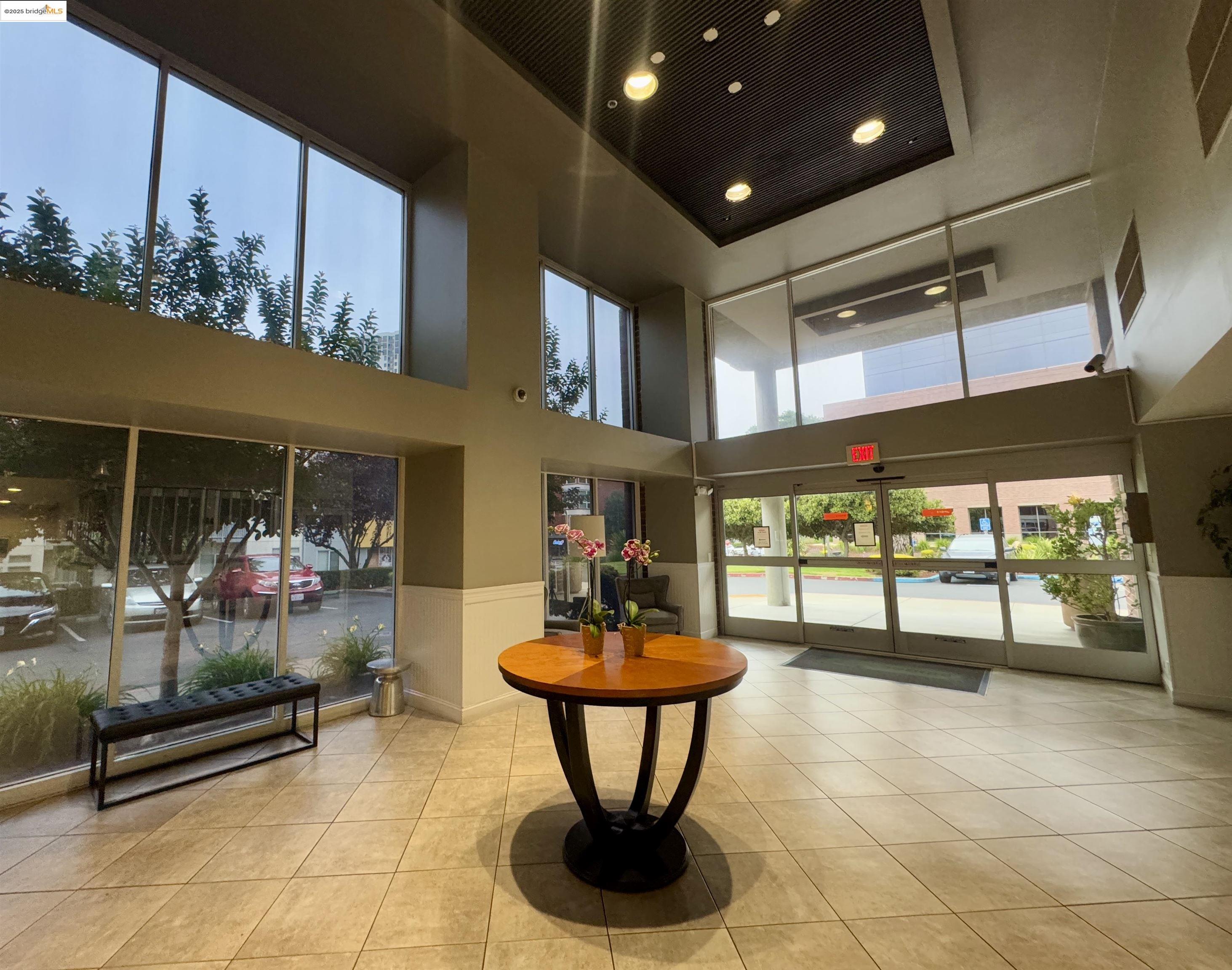 Detail Gallery Image 20 of 28 For 6400 Christie Ave, Emeryville,  CA 94608 - 1 Beds | 1 Baths