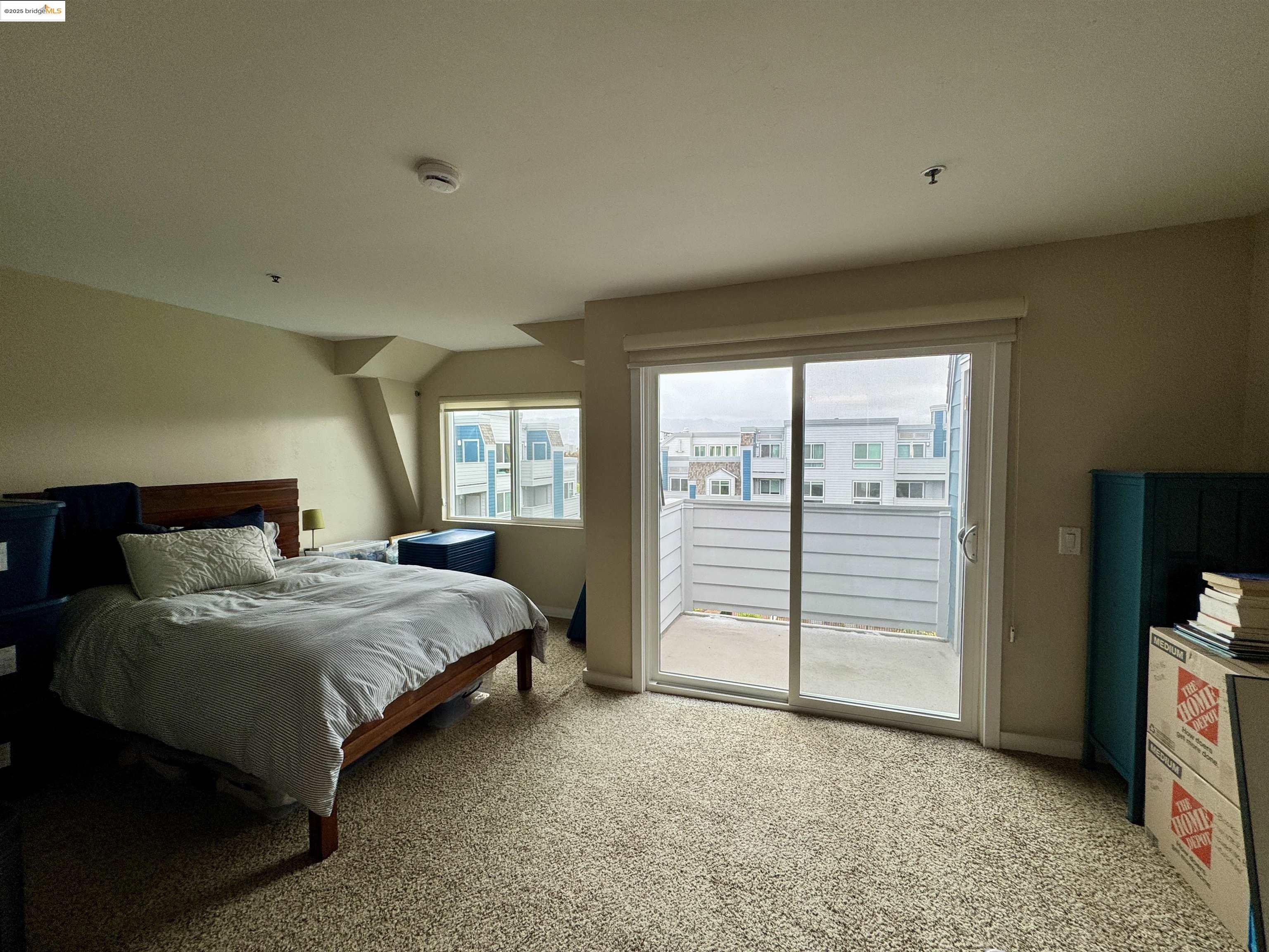 Detail Gallery Image 4 of 28 For 6400 Christie Ave, Emeryville,  CA 94608 - 1 Beds | 1 Baths