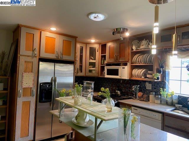 Detail Gallery Image 1 of 6 For 847 W 81st St, Los Angeles,  CA 90044 - 7 Beds | 3 Baths