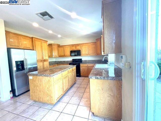Detail Gallery Image 13 of 34 For 2501 Crystal Way, Antioch,  CA 94531 - 4 Beds | 2/1 Baths