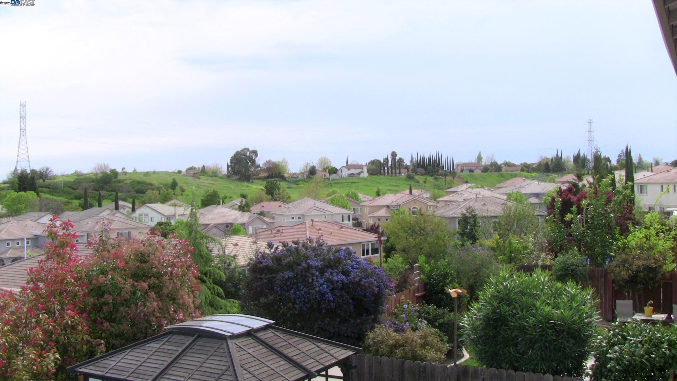 Detail Gallery Image 32 of 34 For 2501 Crystal Way, Antioch,  CA 94531 - 4 Beds | 2/1 Baths