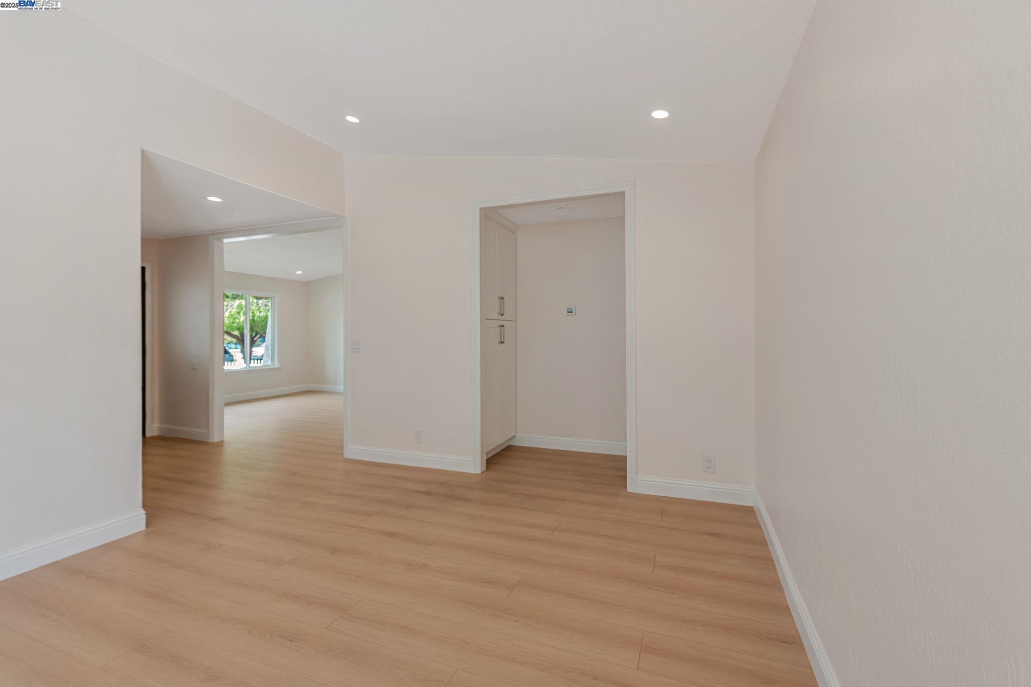Detail Gallery Image 15 of 38 For 32814 Shaver Lake St, Fremont,  CA 94555 - 4 Beds | 2 Baths