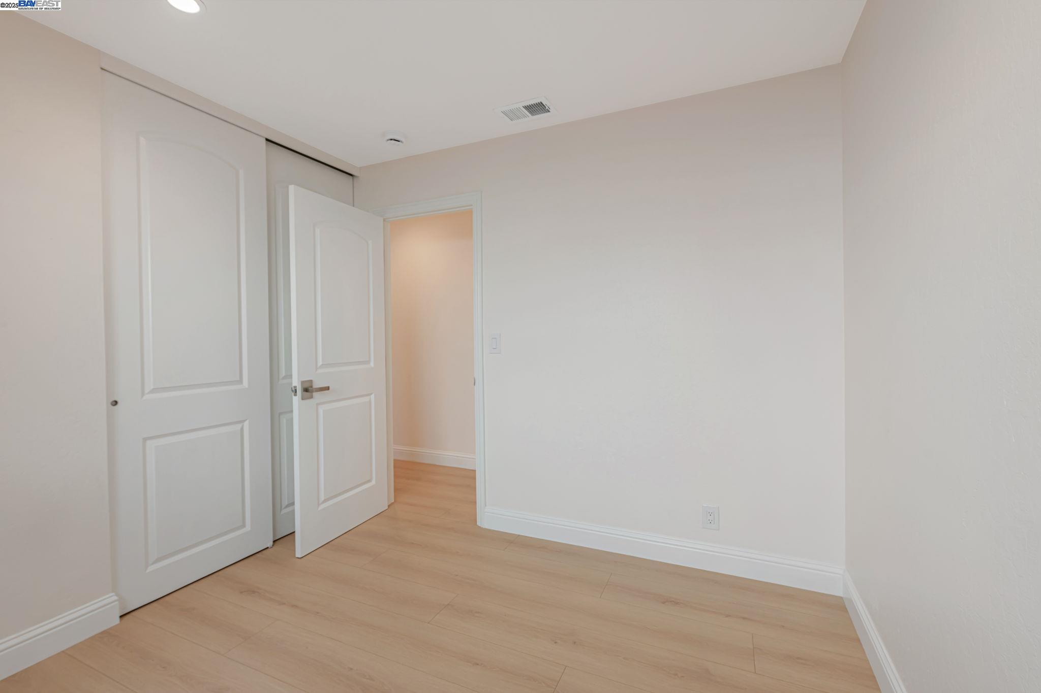 Detail Gallery Image 17 of 38 For 32814 Shaver Lake St, Fremont,  CA 94555 - 4 Beds | 2 Baths