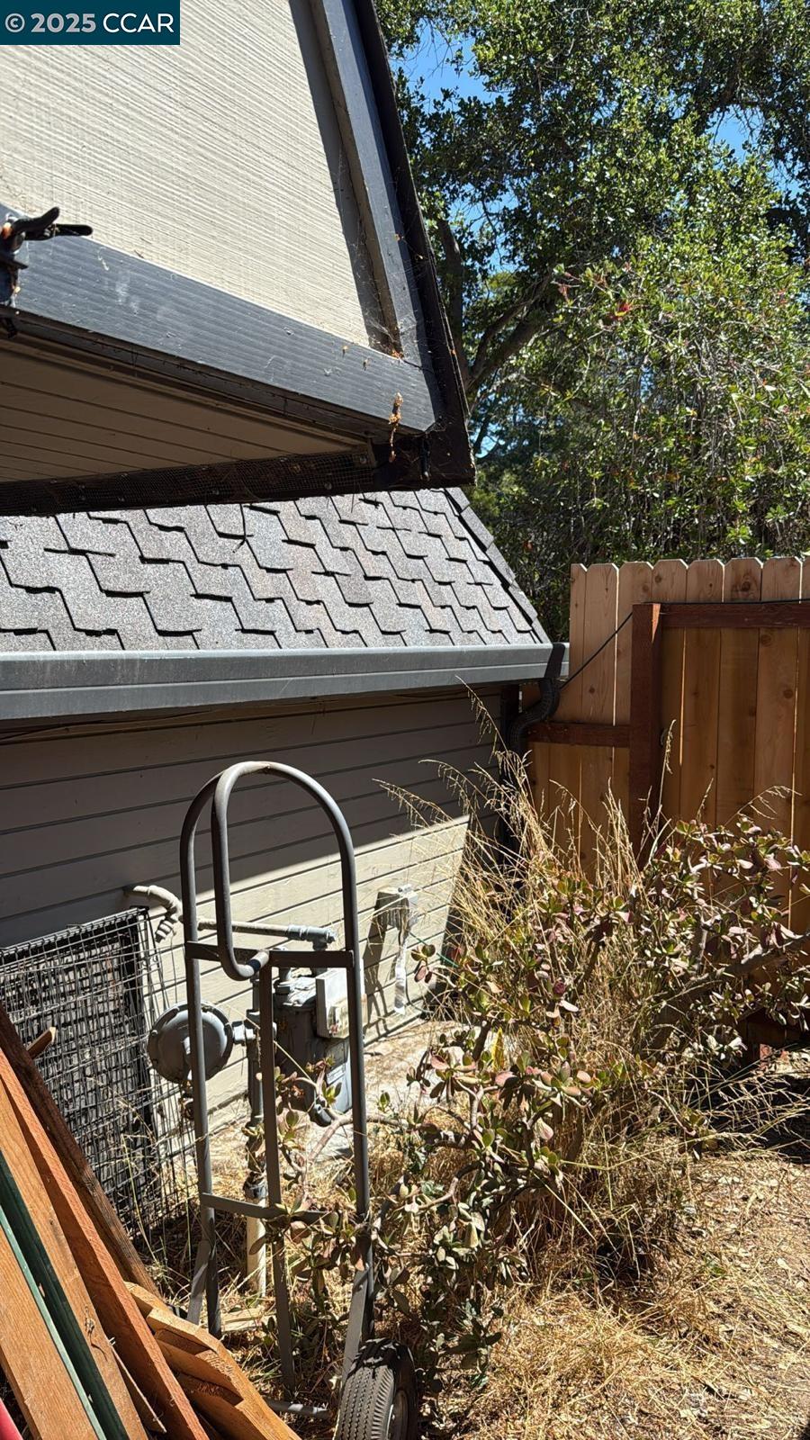 Detail Gallery Image 37 of 60 For 5630 Moraga Ave, Piedmont,  CA 94611 - 2 Beds | 1 Baths