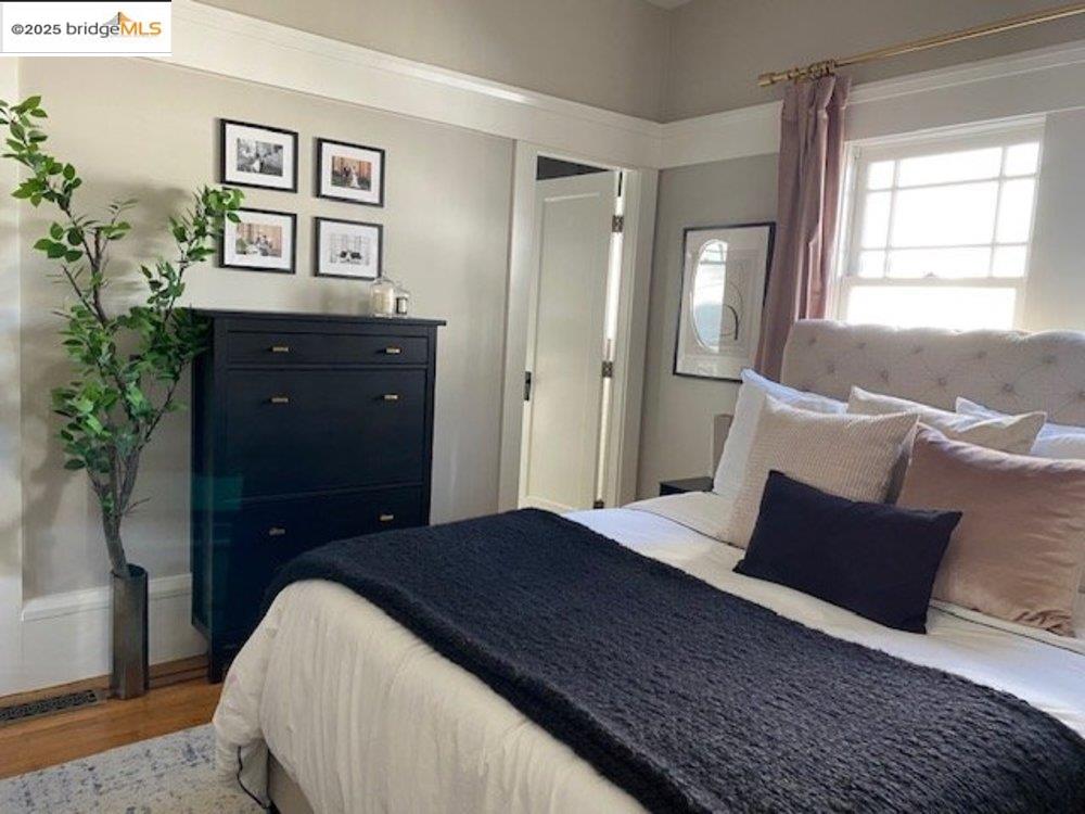 Detail Gallery Image 21 of 32 For 5540 Broadway, Oakland,  CA 94618 - 2 Beds | 2 Baths