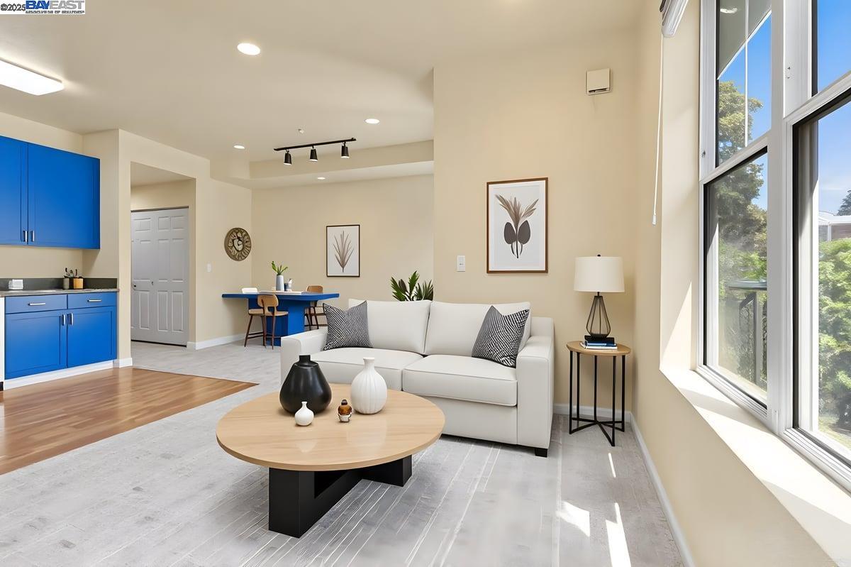 Detail Gallery Image 4 of 22 For 1121 40th Street #4201,  Emeryville,  CA 94608-3766 - 1 Beds | 1 Baths