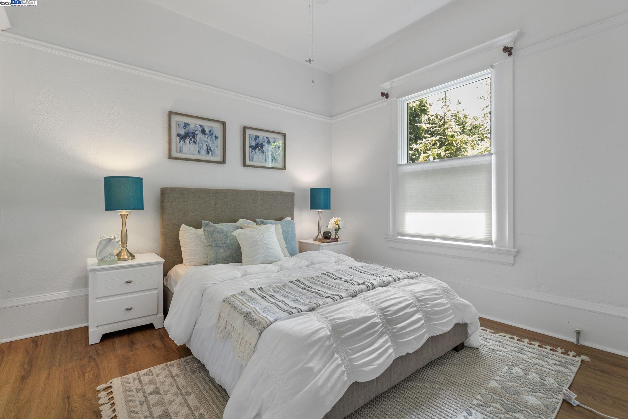 Detail Gallery Image 20 of 46 For 1034 21st St, Oakland,  CA 94606 - 2 Beds | 2 Baths