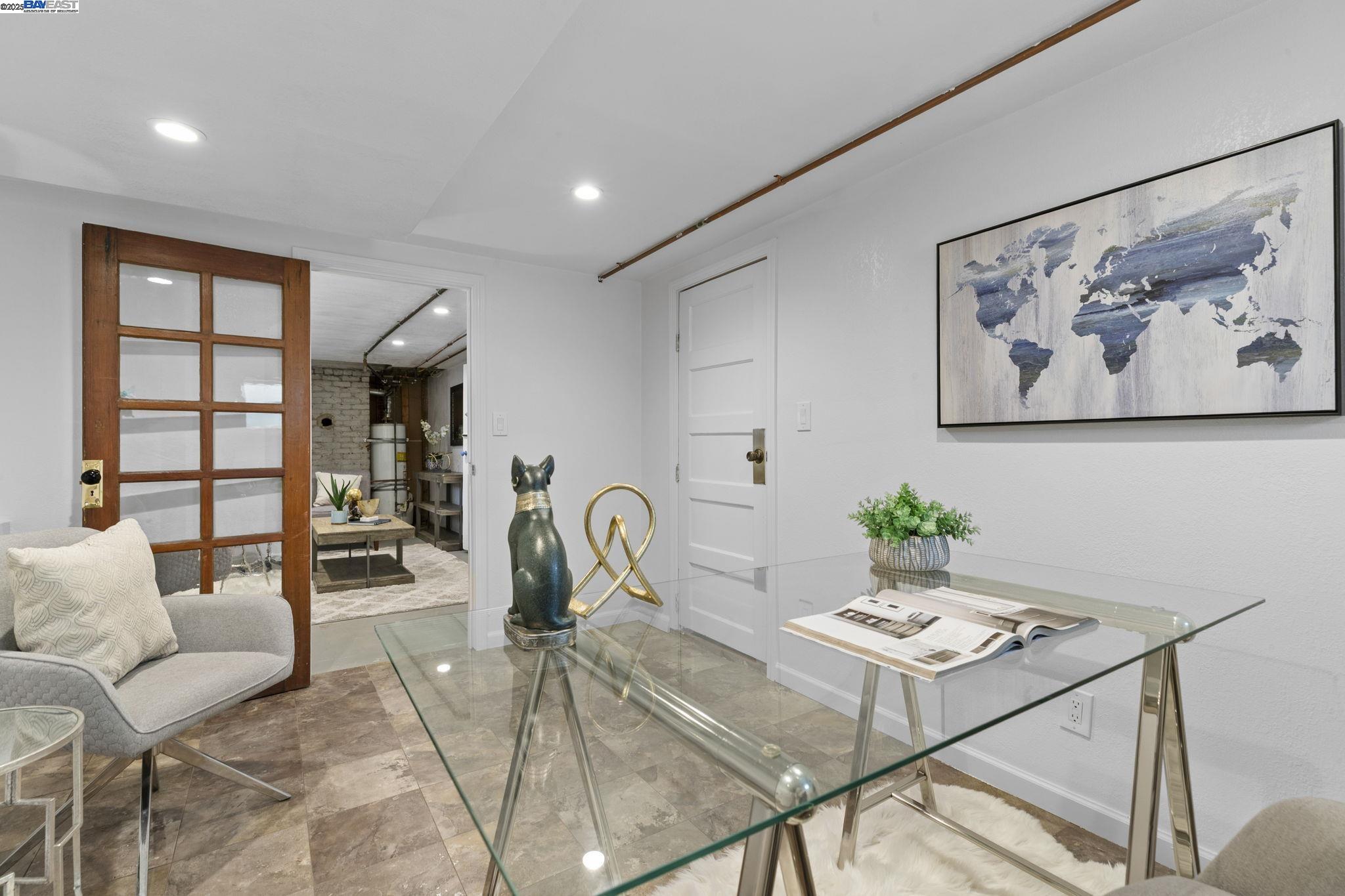 Detail Gallery Image 38 of 46 For 1034 21st St, Oakland,  CA 94606 - 2 Beds | 2 Baths