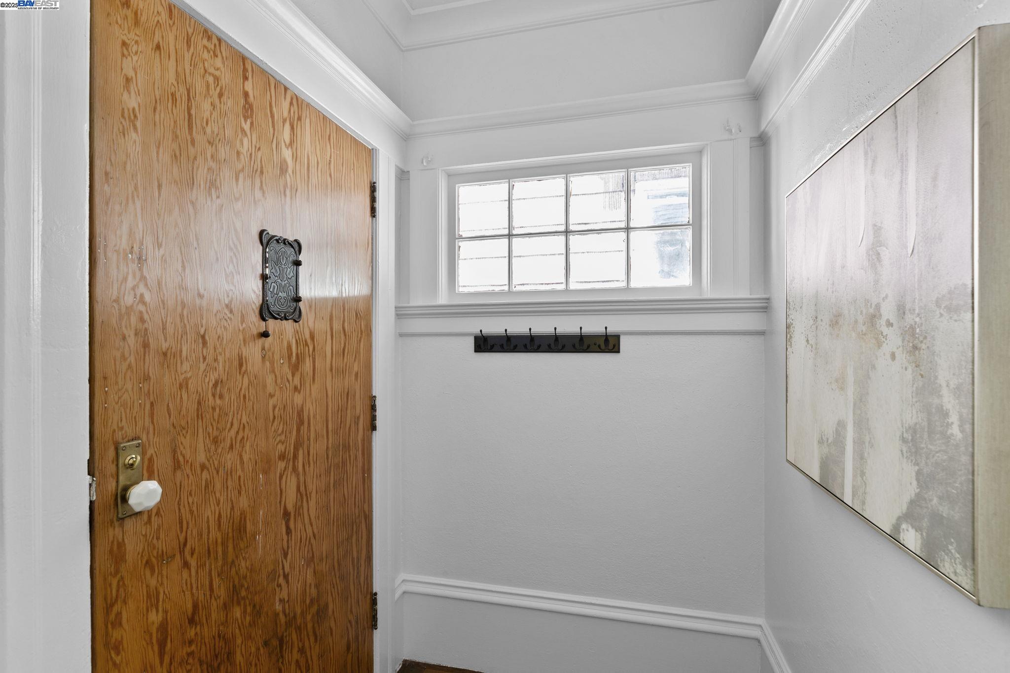 Detail Gallery Image 5 of 46 For 1034 21st St, Oakland,  CA 94606 - 2 Beds | 2 Baths
