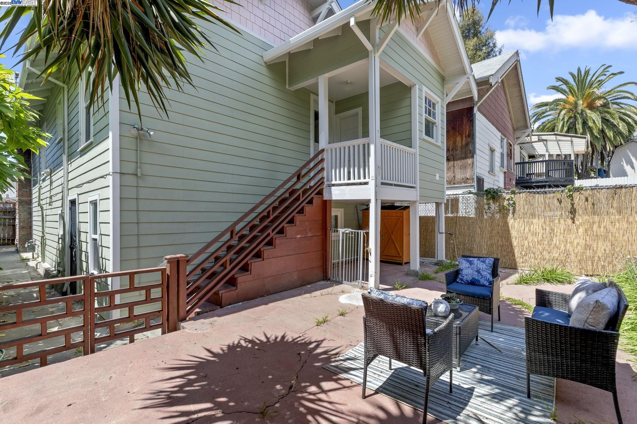 Detail Gallery Image 43 of 46 For 1034 21st St, Oakland,  CA 94606 - 2 Beds | 2 Baths