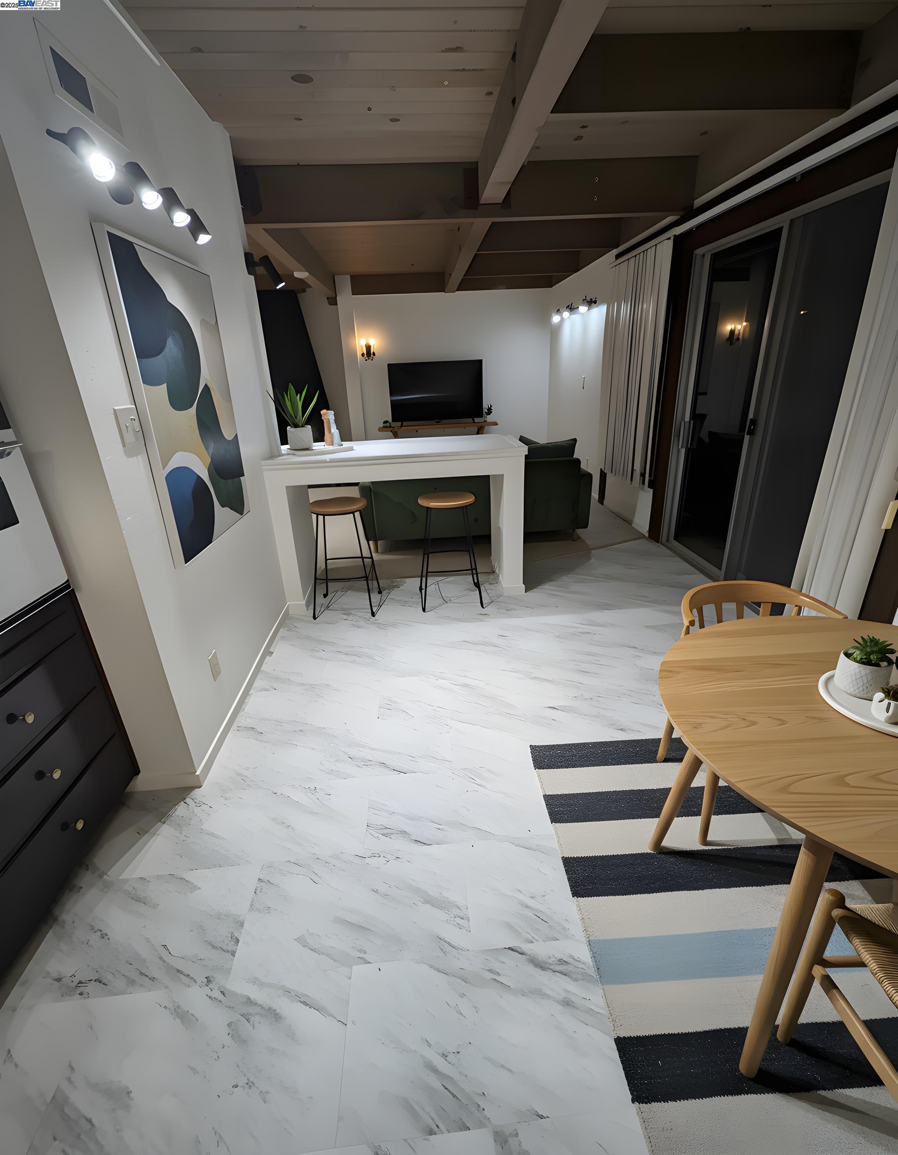 Detail Gallery Image 5 of 16 For 900 F, Davis,  CA 95616 - 3 Beds | 1/1 Baths