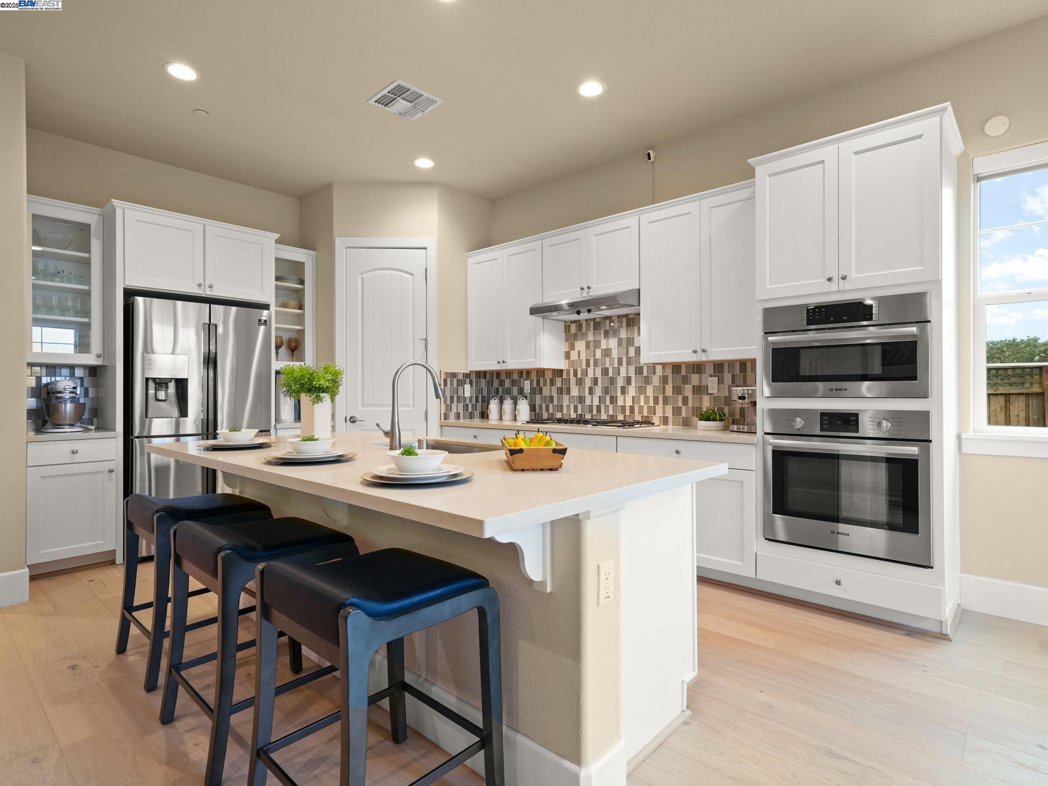 Detail Gallery Image 13 of 44 For 7211 Kylemore Ct, Dublin,  CA 94568 - 5 Beds | 3 Baths