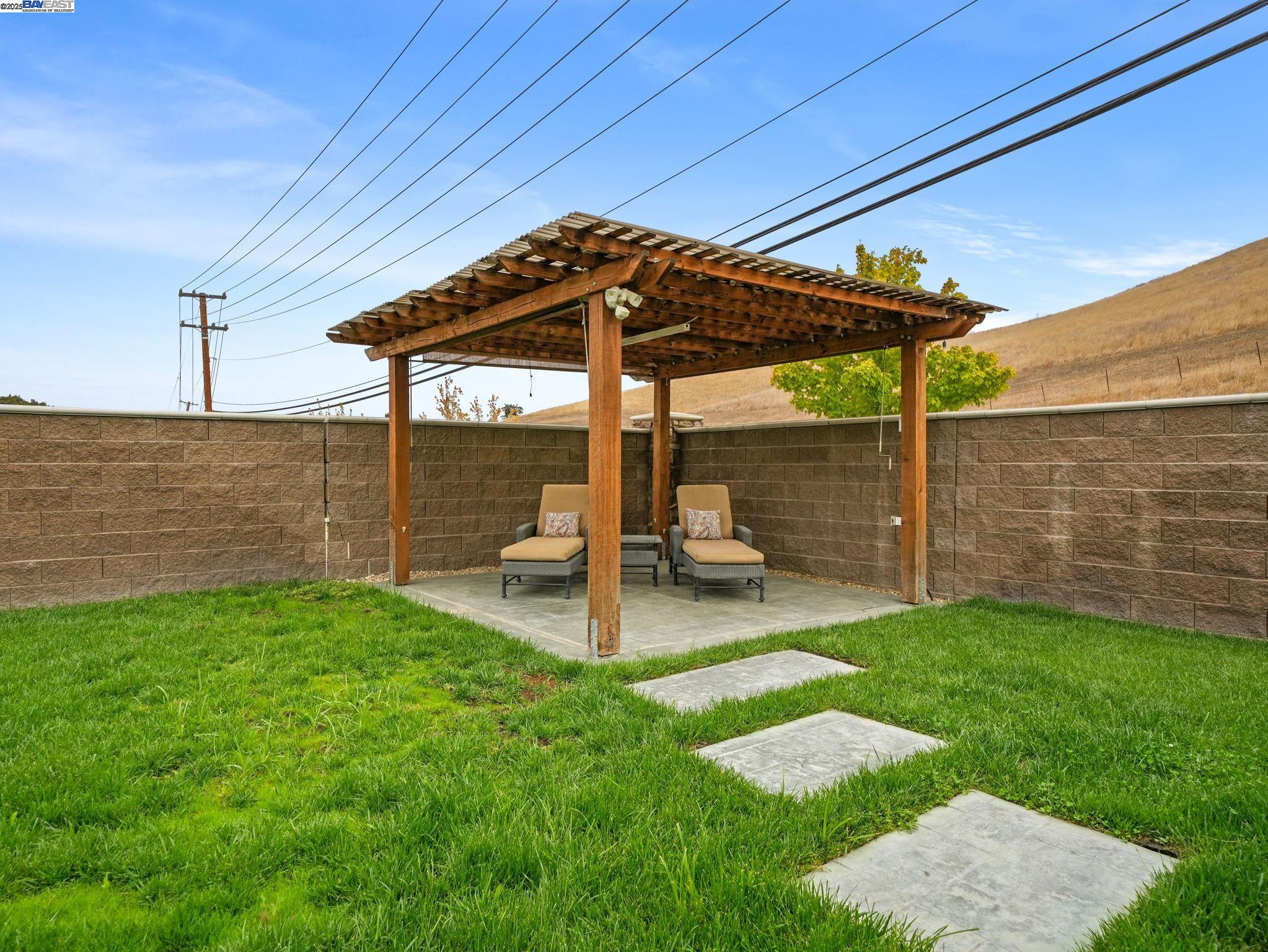 Detail Gallery Image 39 of 44 For 7211 Kylemore Ct, Dublin,  CA 94568 - 5 Beds | 3 Baths